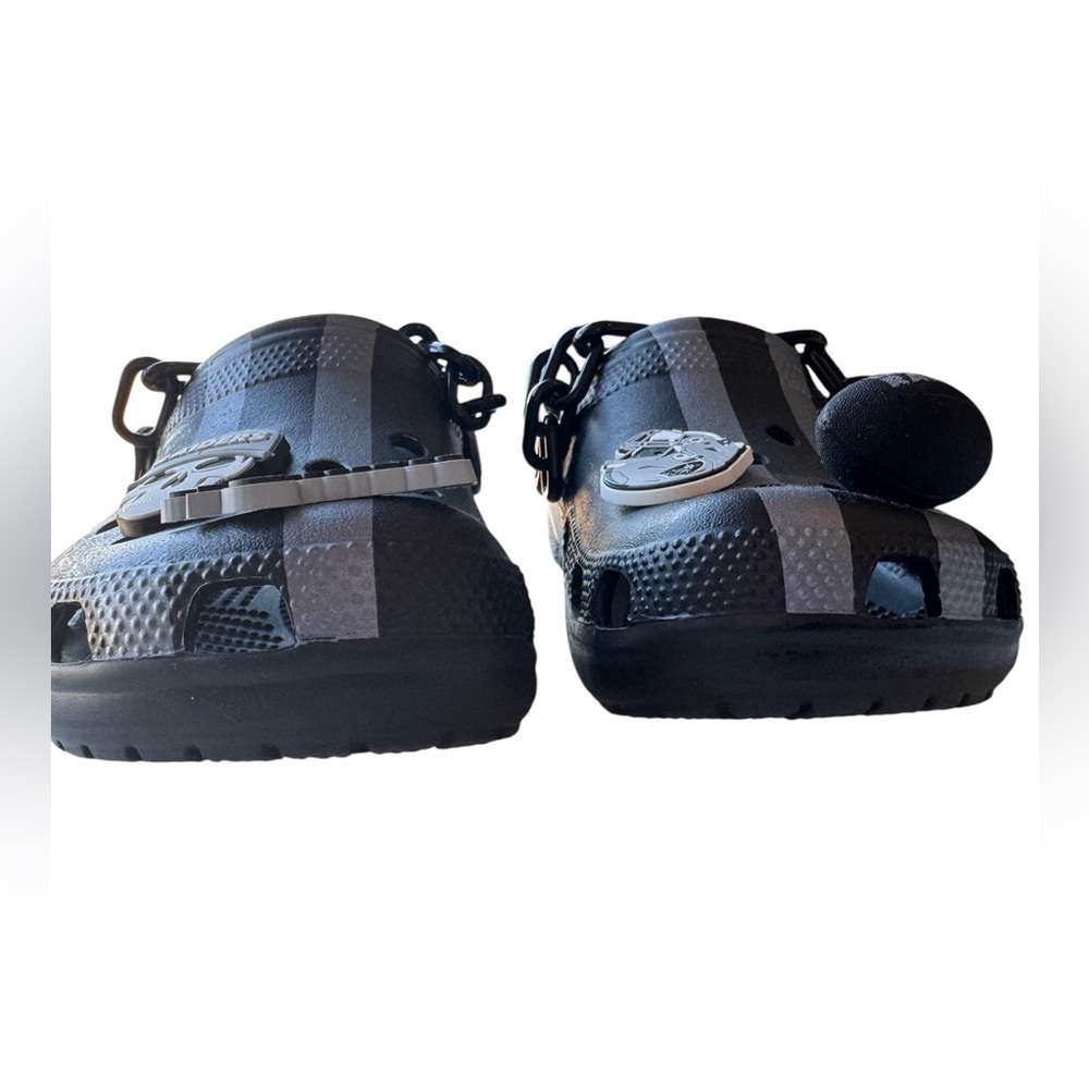 Limited Edition Crocs NFL Las Vegas Raiders - Picture 3 of 5